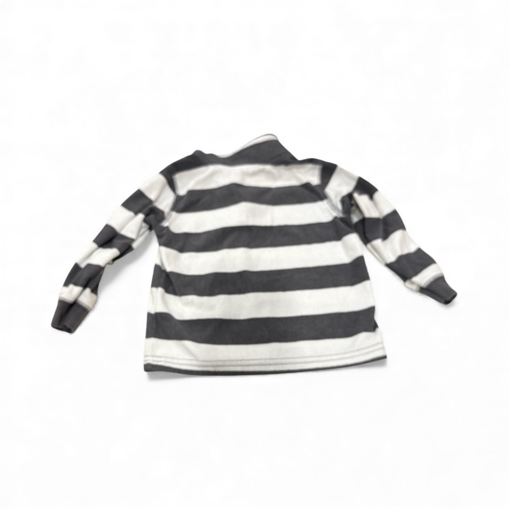 6/20 🎉 Carter's Gray and White Striped Sweater - Picture 3 of 3
